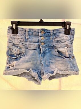 Harmony + Havoc High-Rise Light Blue Distressed Women's Denim Shorts B0055